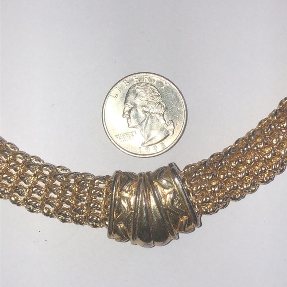 Elegant Vintage Gold Tone Mesh Women's Chunky Retro Necklace - Picture 5 of 6